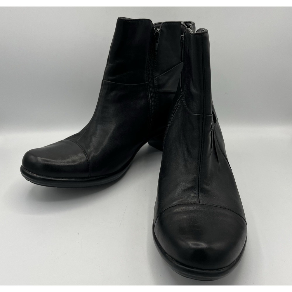 Clarks Ankle Boots Leather Womens 9 M Black Chunky‎ Comfort Heel Ruched Cap Toe